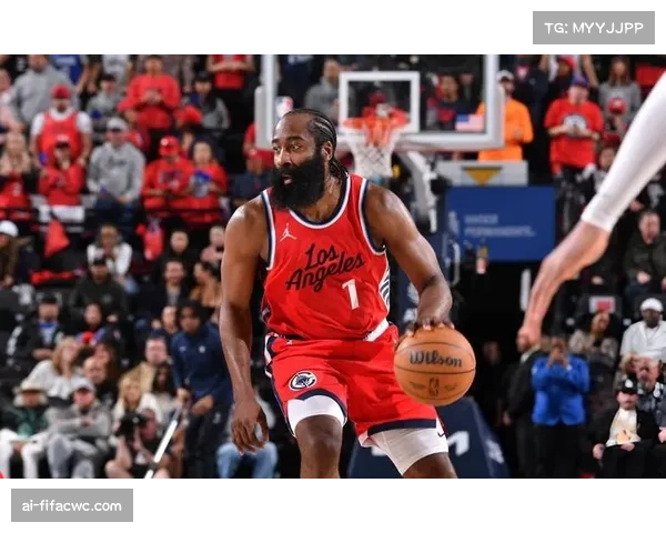 波士顿后场三杰半场联手轰下40分，三分线外火力全开